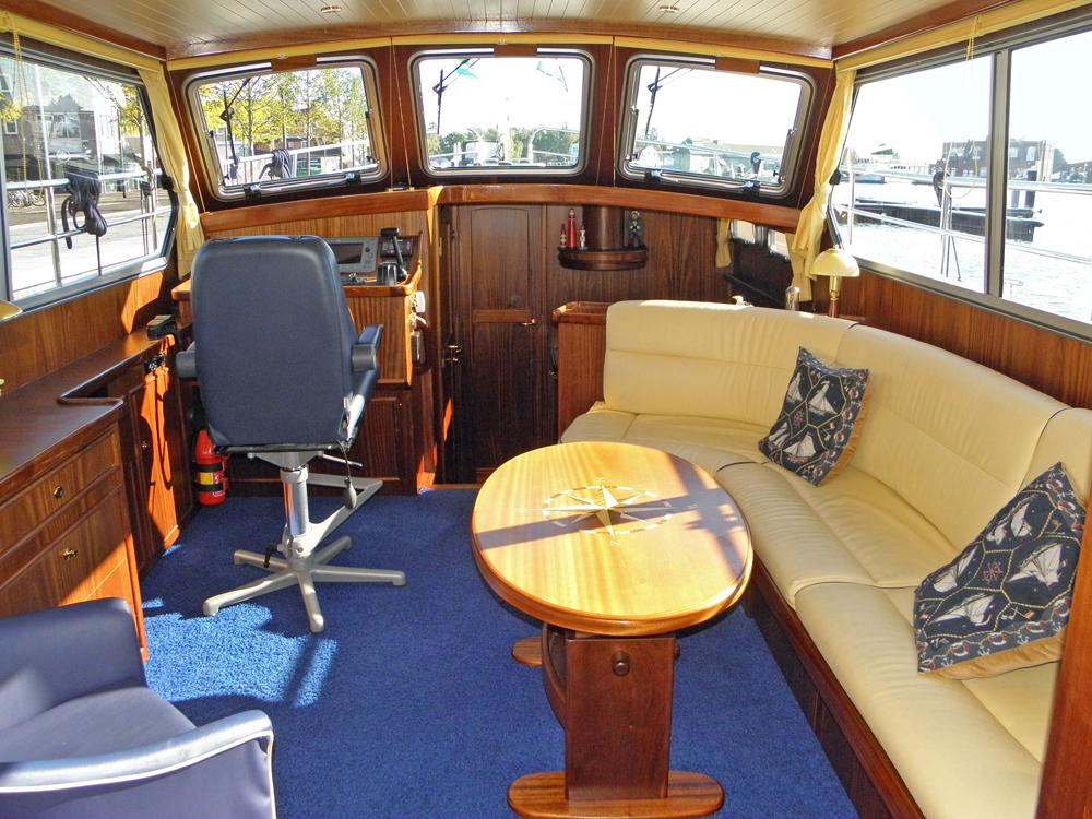 Steuerhaus, Innenausstattung